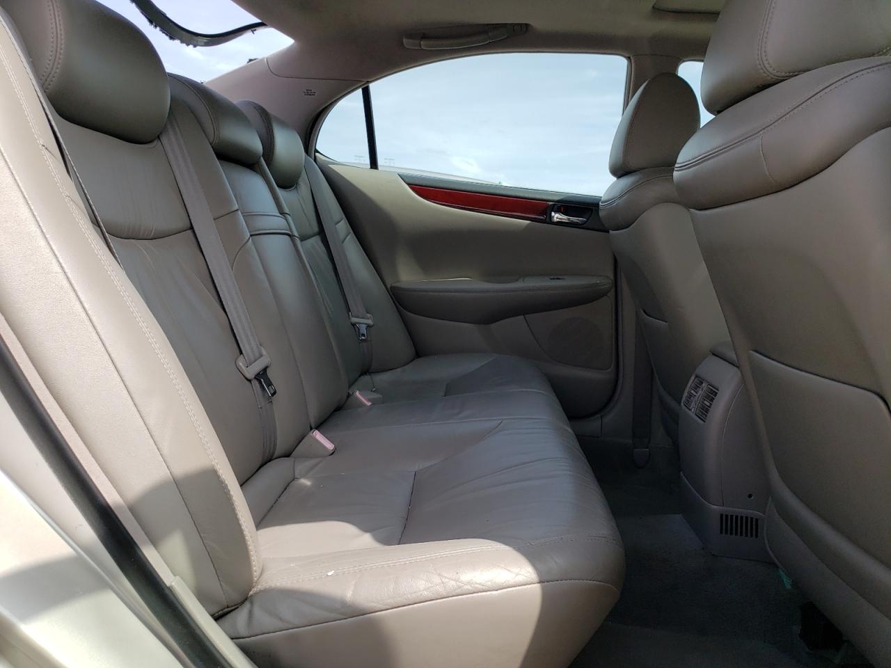 Photo 6 from auction – 2004 LEXUS ES 330 with VIN JTHBA30G740012526