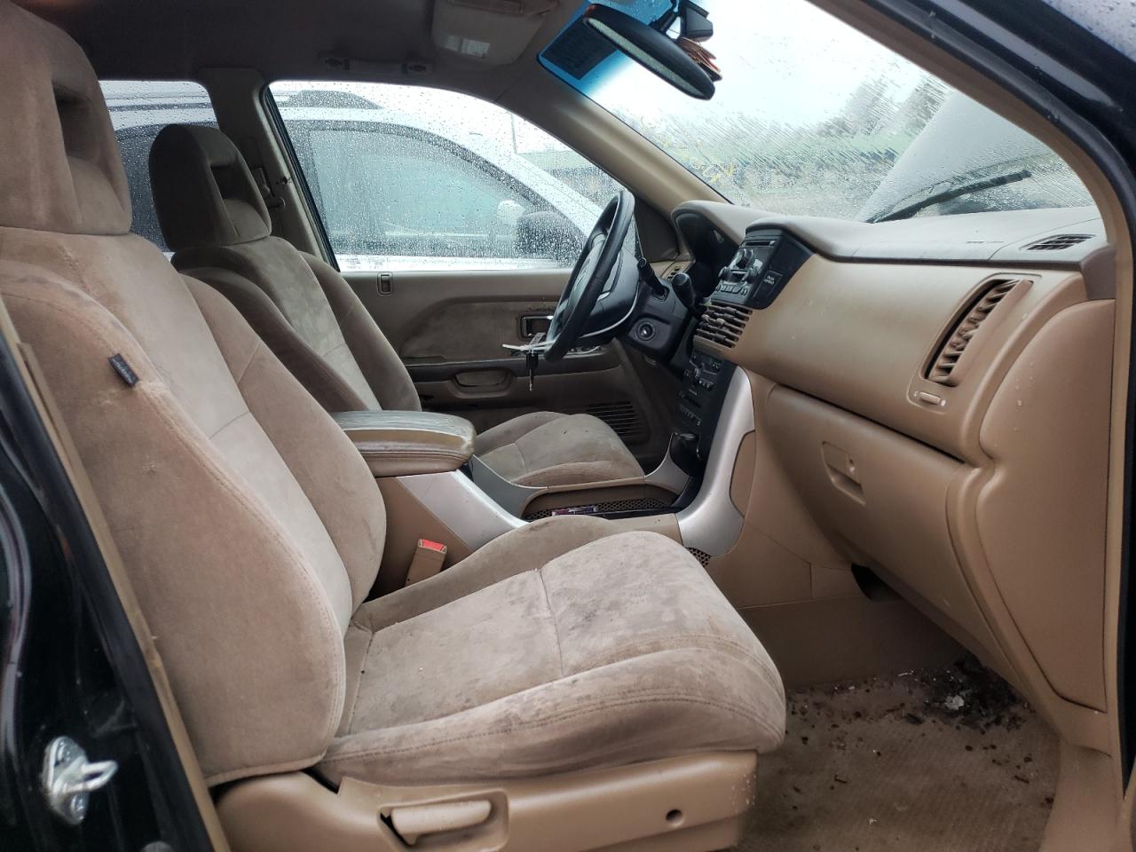 Photo 5 from auction – 2005 HONDA PILOT EX with VIN 5FNYF18485B053987