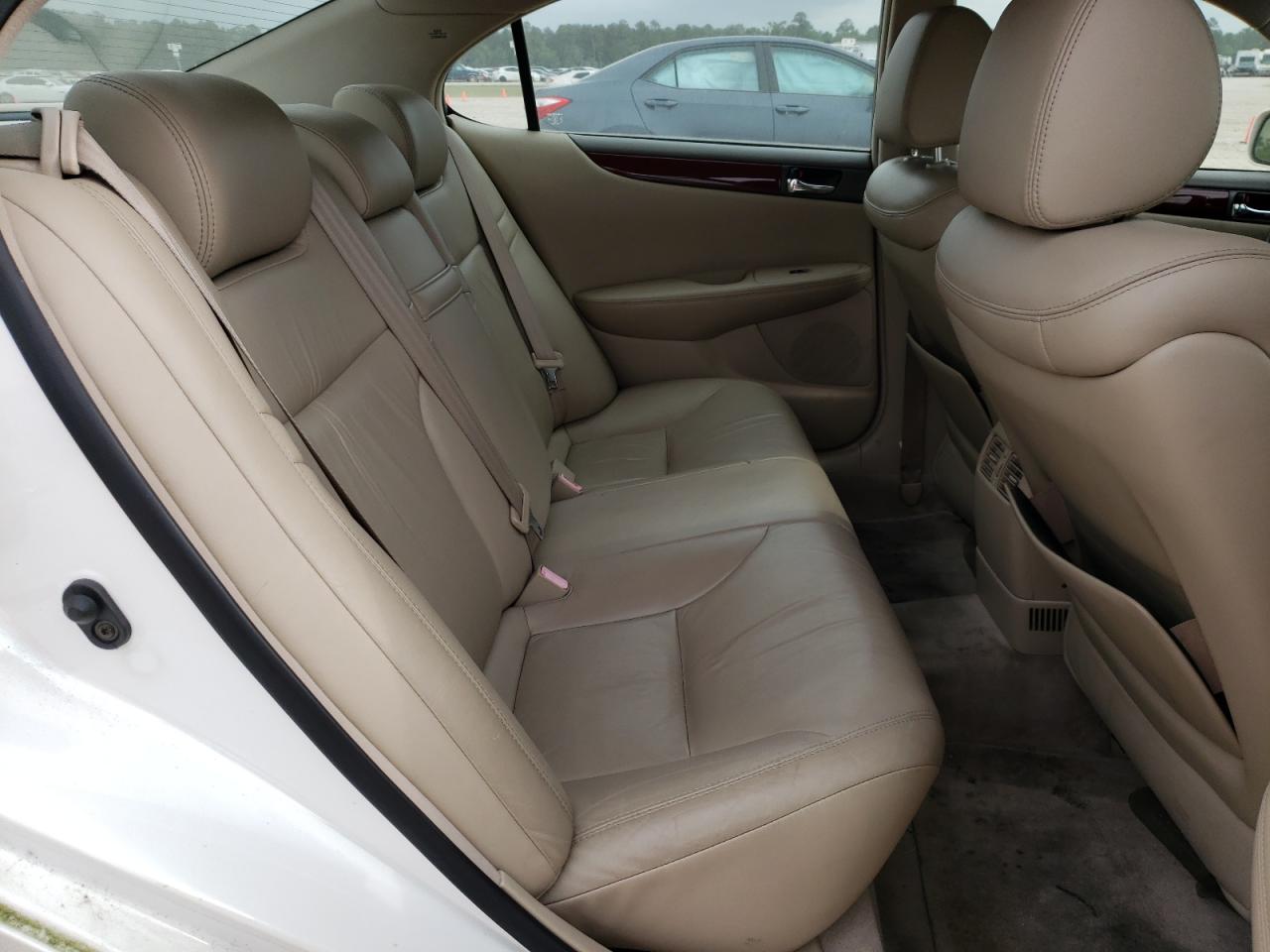 Photo 6 from auction – 2004 LEXUS ES 330 with VIN JTHBA30G645035654