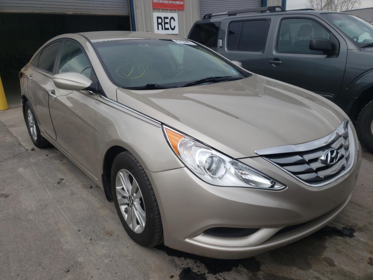 HYUNDAI SONATA GLS 2011 with VIN 5NPEB4AC8BH302237 - Photo from auction