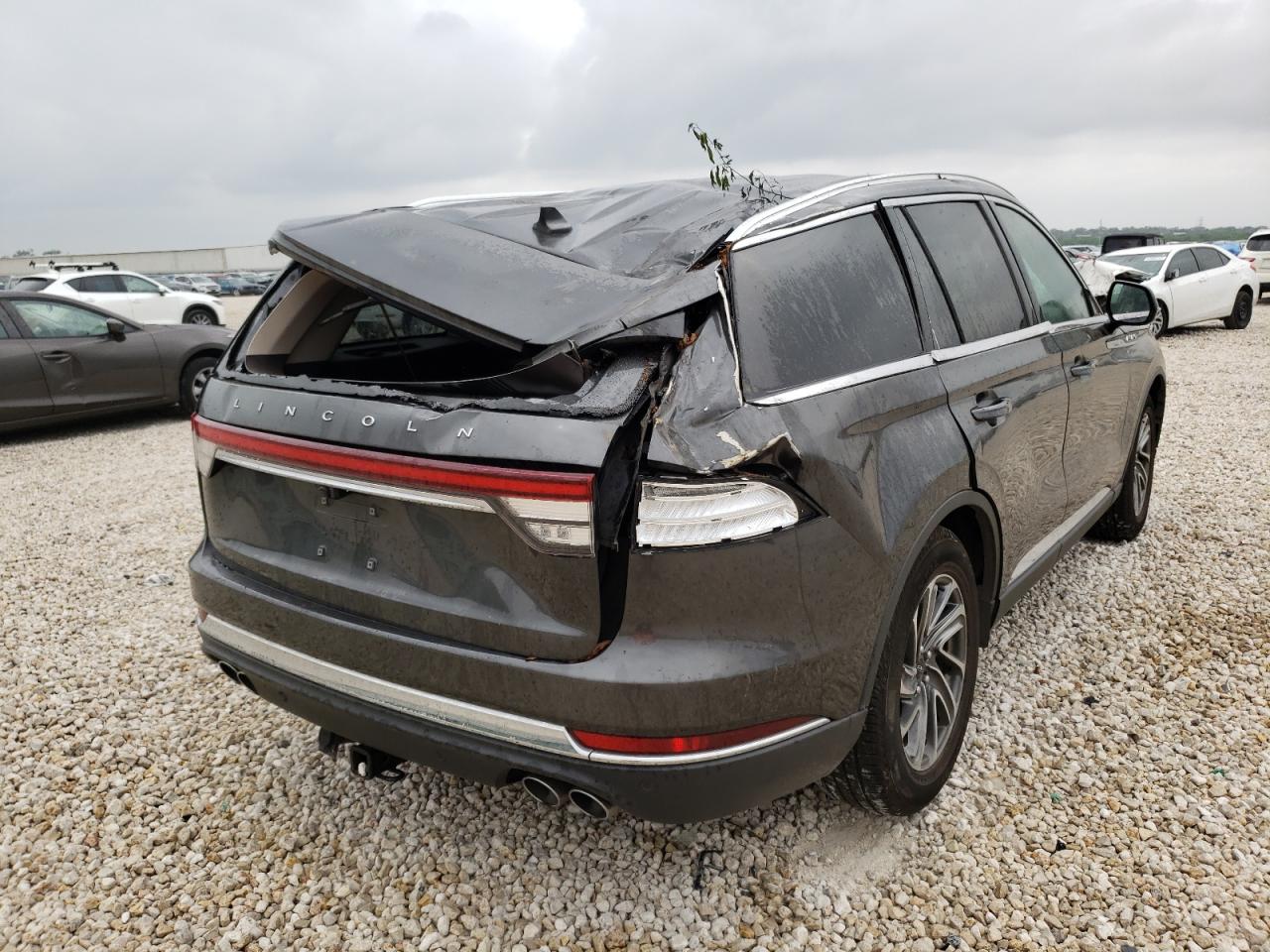 Photo 9 from auction – 2020 LINCOLN AVIATOR with VIN 5LM5J6WC8LGL27080