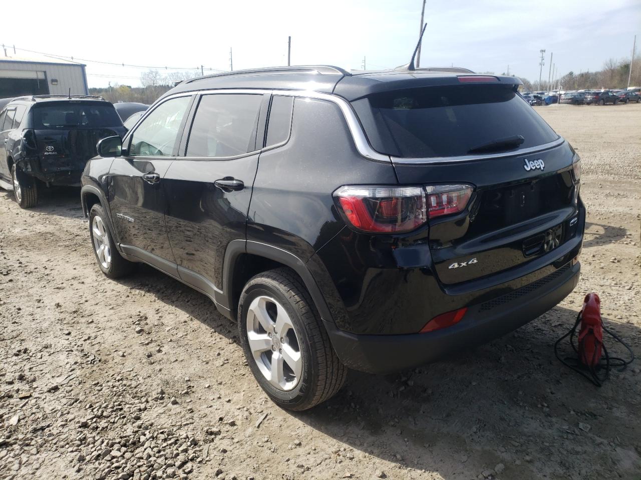 Фото 3 с аукциона – 2021 JEEP COMPASS LA с VIN 3C4NJDBB0MT584241