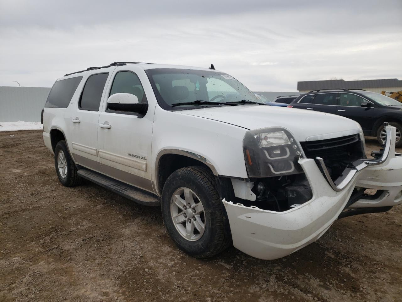 GMC YUKON XL K 2011 with VIN 1GKS2KE35BR190821 - Photo from auction