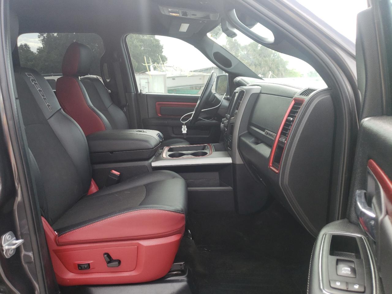 Photo 5 from auction – 2016 RAM 1500 REBEL with VIN 1C6RR7YT5GS351917