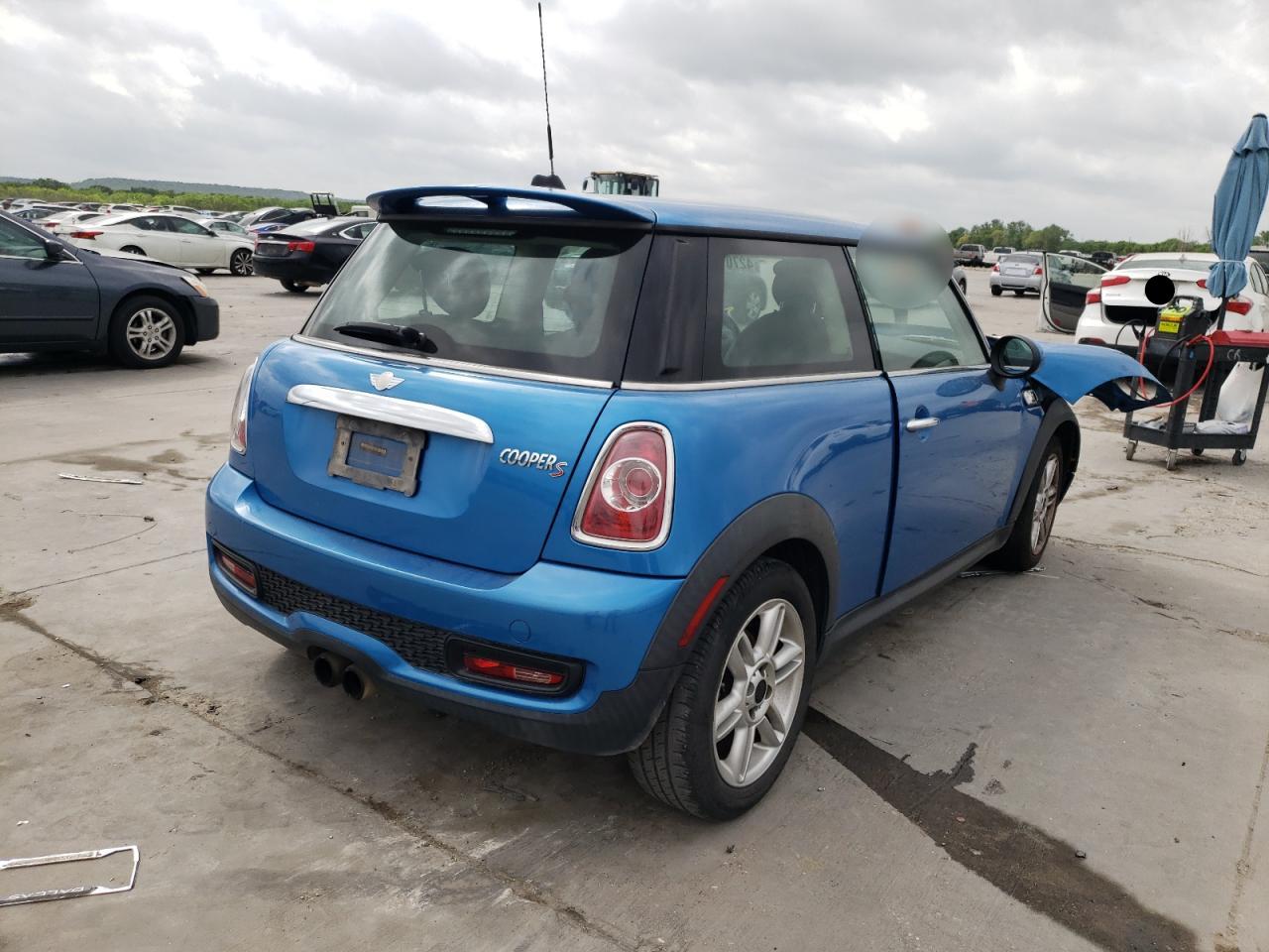 Photo 4 from auction – 2011 MINI COOPER S with VIN WMWSV3C57BTY16057