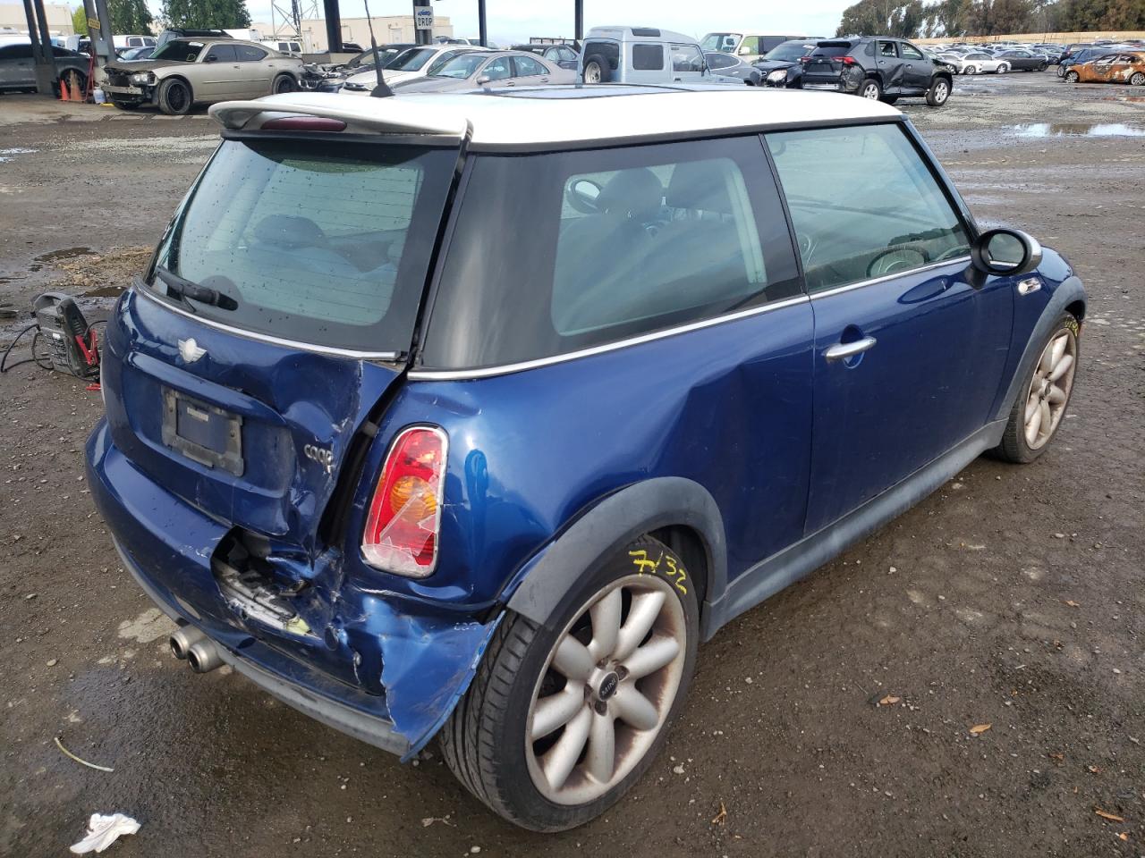 Photo 4 from auction – 2003 MINI COOPER S with VIN WMWRE33443TD61002