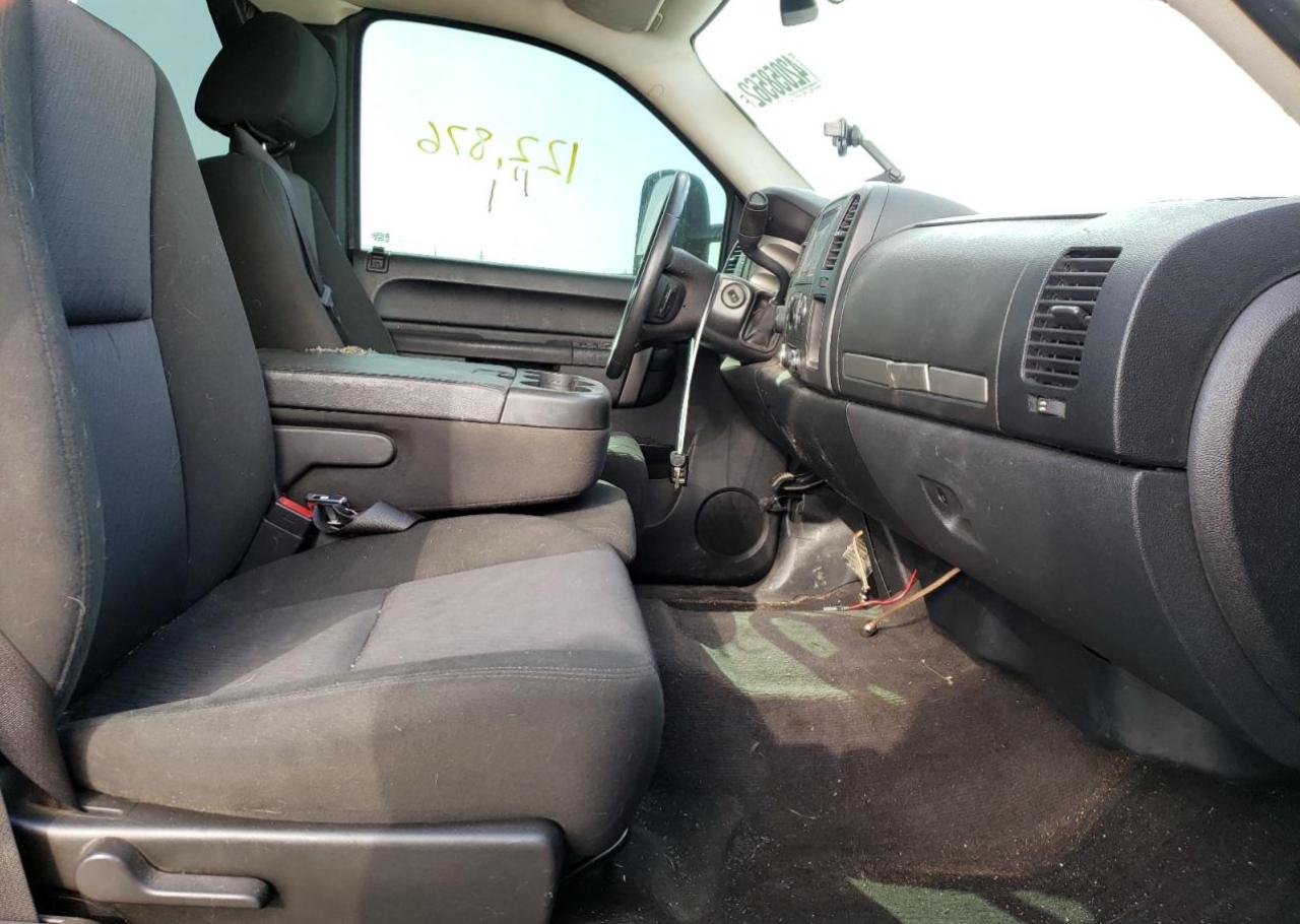 Photo 5 from auction – 2010 GMC SIERRA K15 with VIN 1GTSKVE0XAZ241831