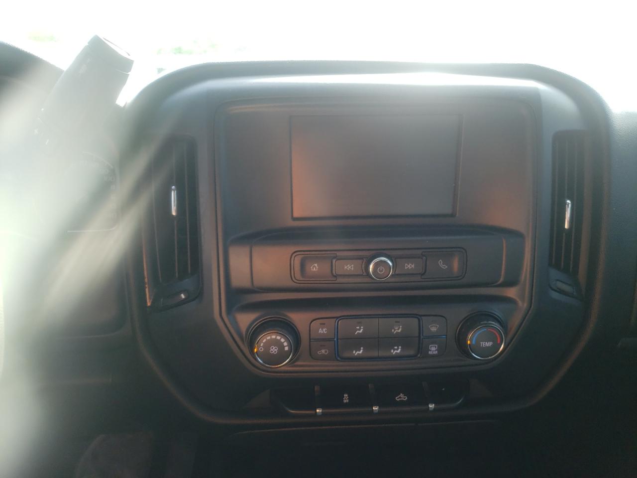 Photo 9 from auction – 2018 CHEVROLET SILVERADO with VIN 3GCPCPEC0JG572734