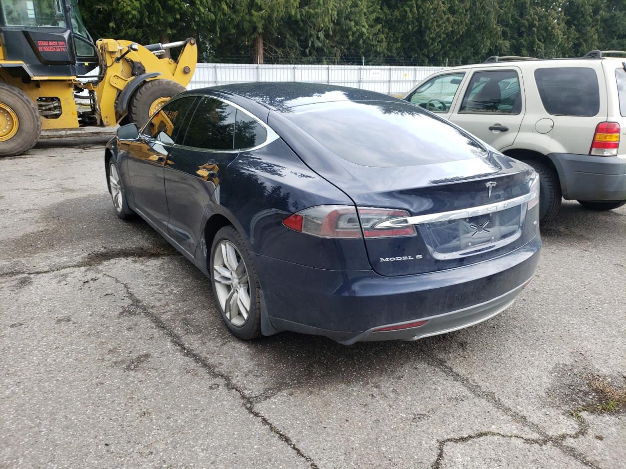 Photo 3 from auction – 2013 TESLA MODEL S with VIN 5YJSA1AC4DFP10241