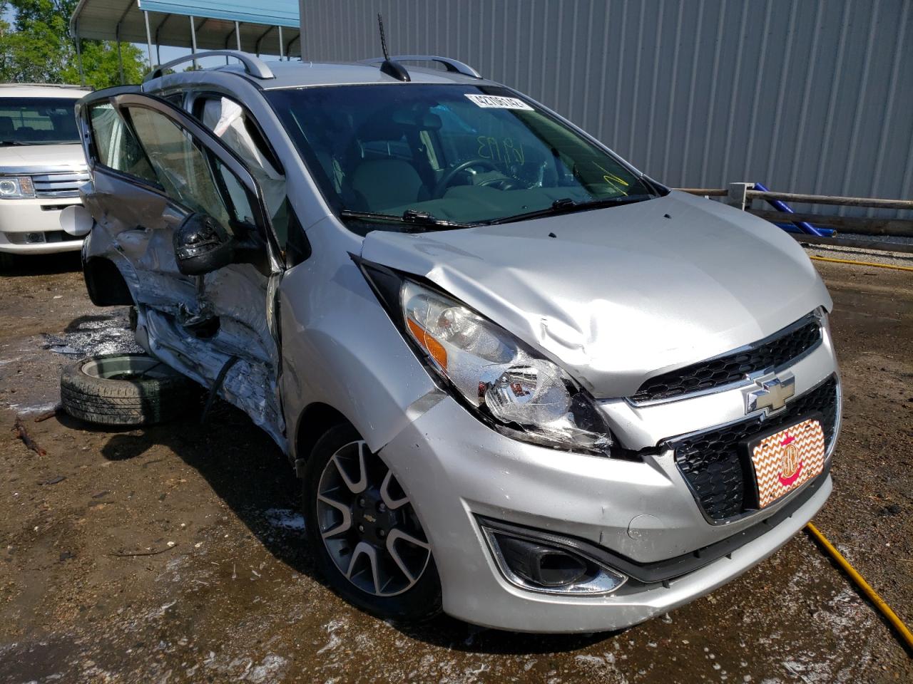 CHEVROLET SPARK 2LT 2015 with VIN KL8CF6S91FC712950 - Photo from auction