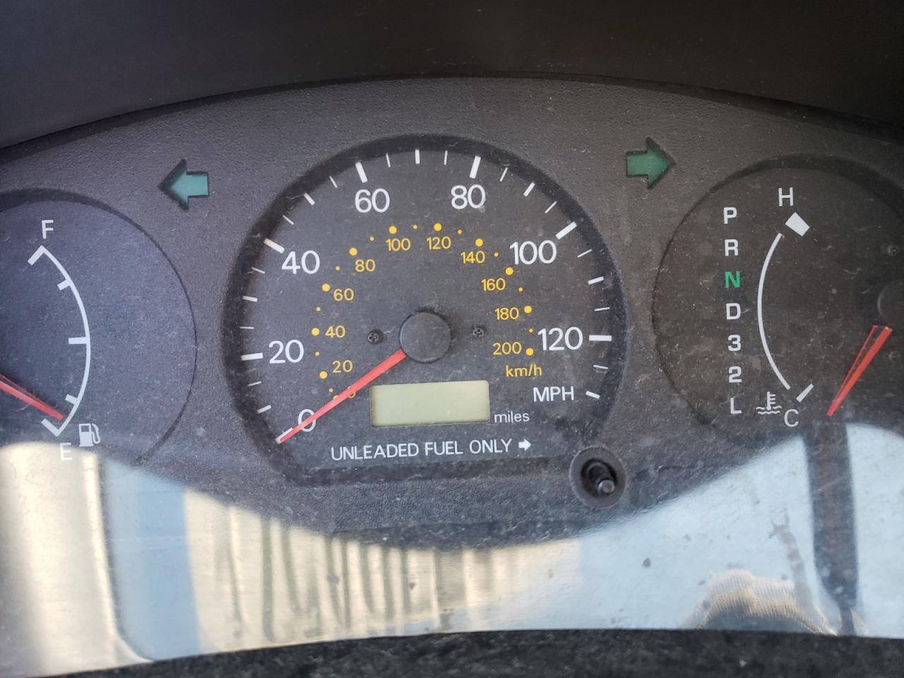 Photo 8 from auction – 2000 MITSUBISHI MIRAGE DE with VIN JA3AY26C7YU016466