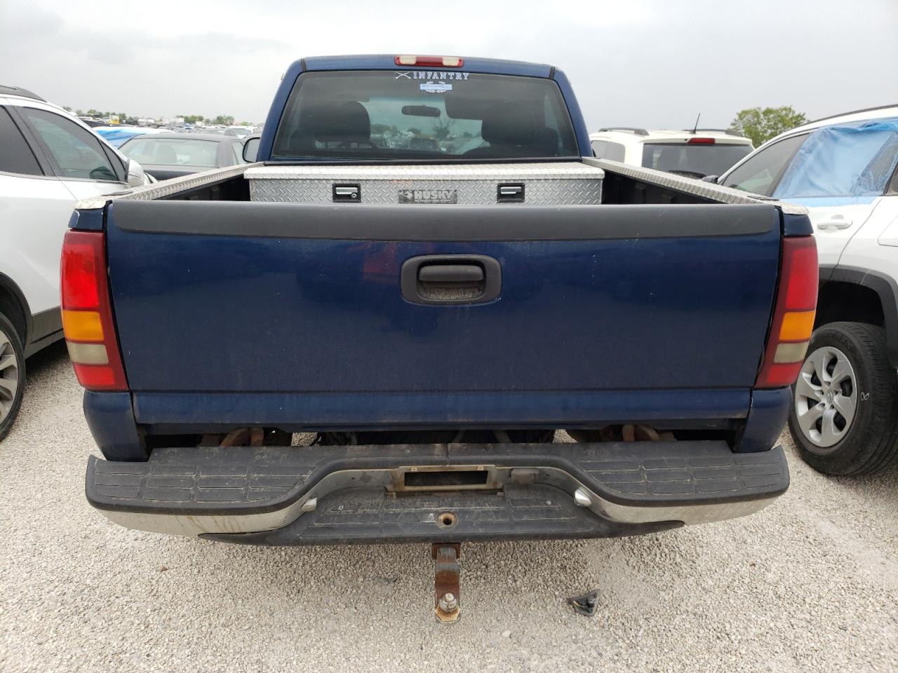 Photo 6 from auction – 2001 CHEVROLET SILVERADO with VIN 1GCEK14WX1Z320671
