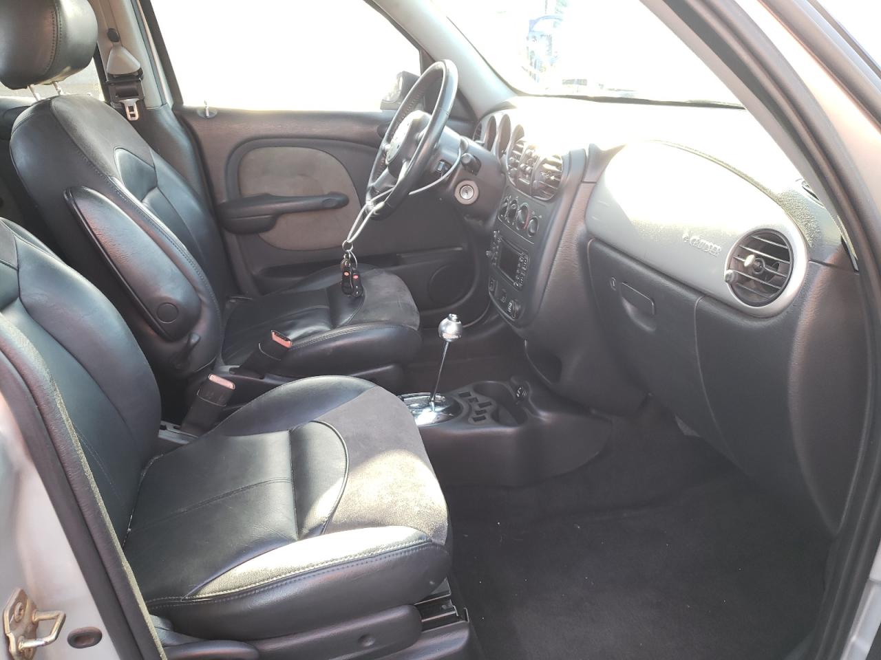 Photo 5 from auction – 2004 CHRYSLER PT CRUISER with VIN 3C8FY68BX4T351419