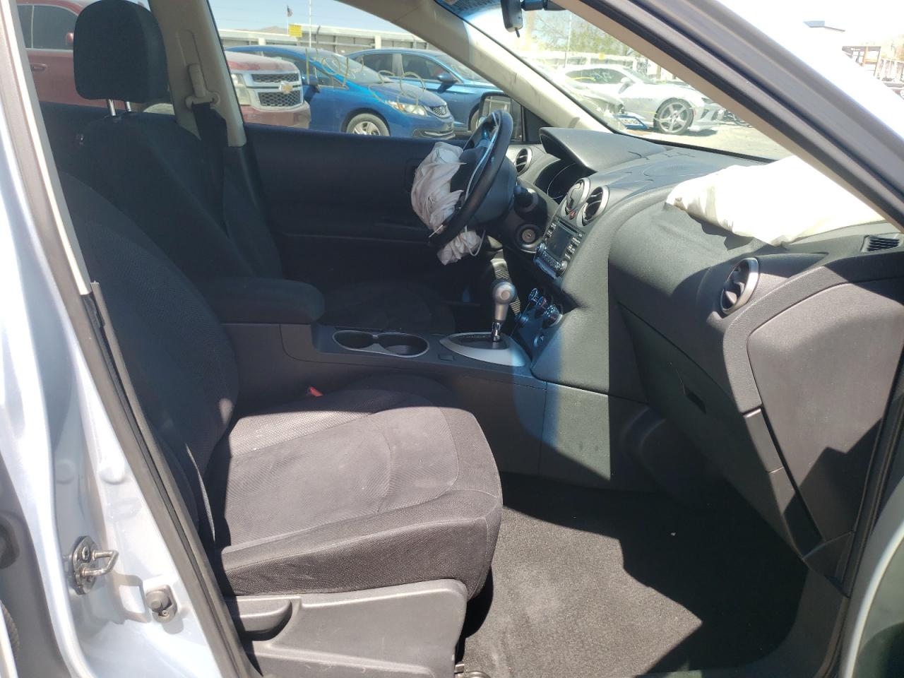 Photo 5 from auction – 2014 NISSAN ROGUE SELE with VIN JN8AS5MT2EW105048