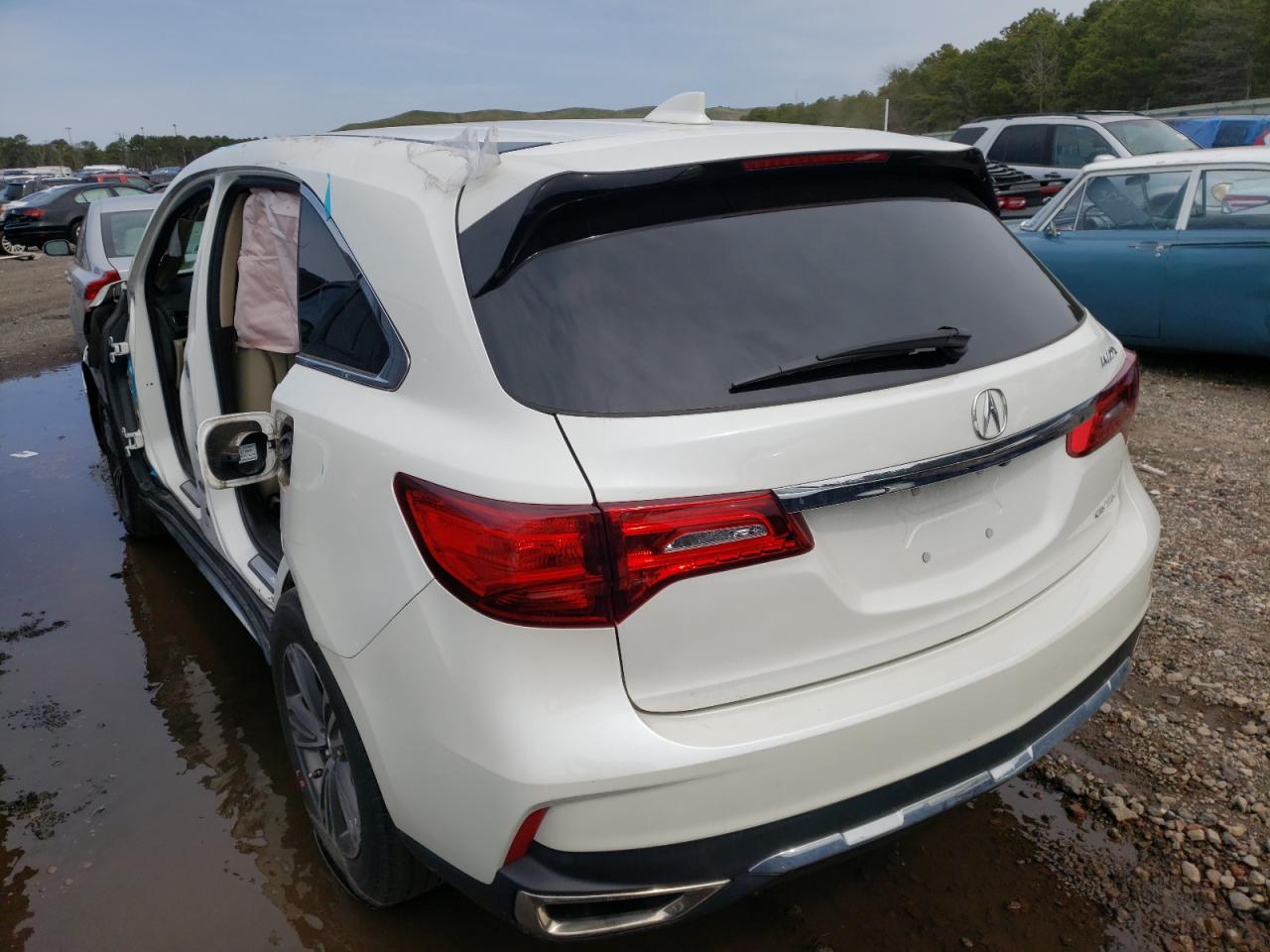 Photo 3 from auction – 2019 ACURA MDX with VIN 5J8YD4H35KL036153
