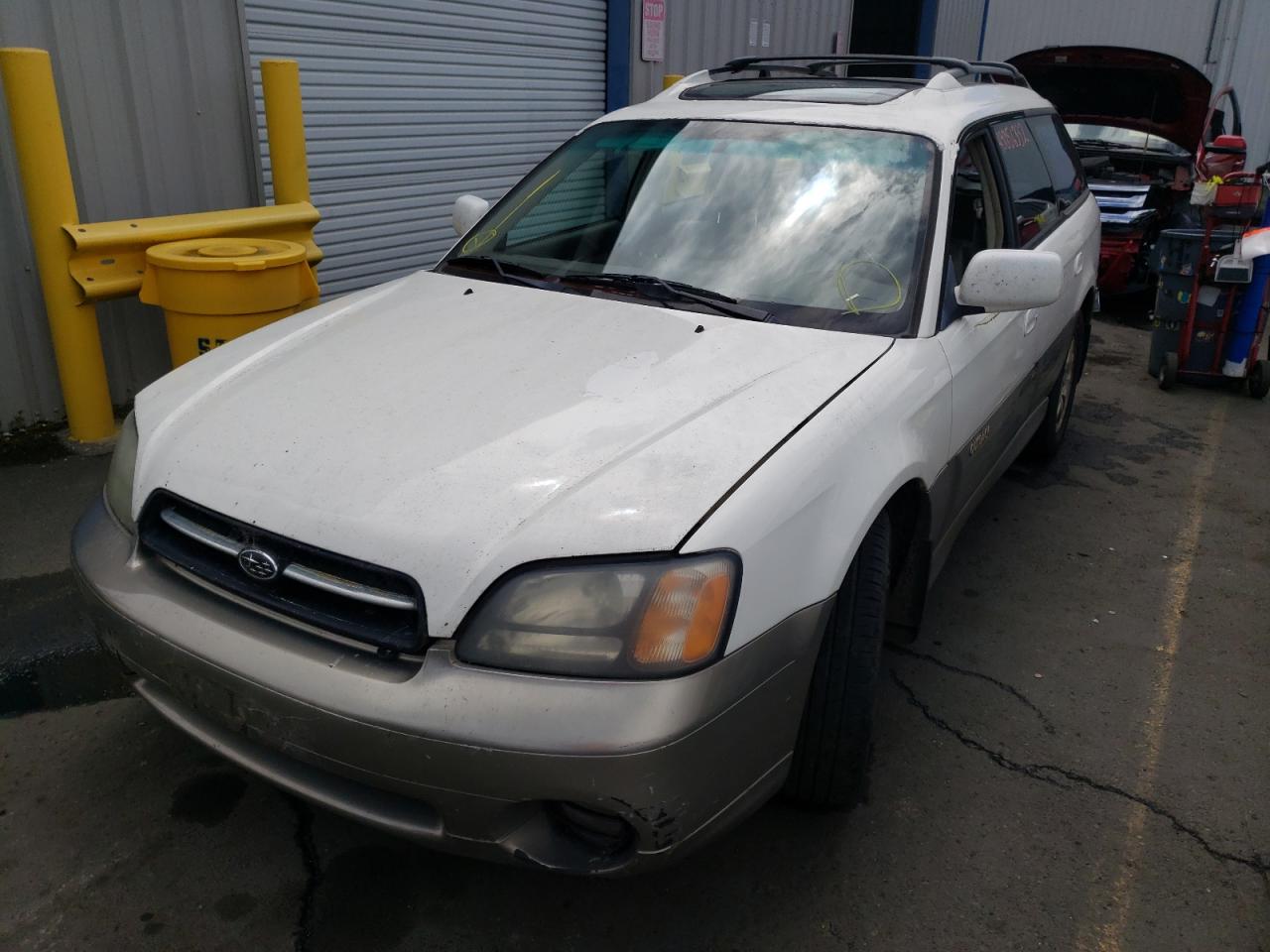 Photo 2 from auction – 2000 SUBARU LEGACY OUT with VIN 4S3BH6862Y7636306