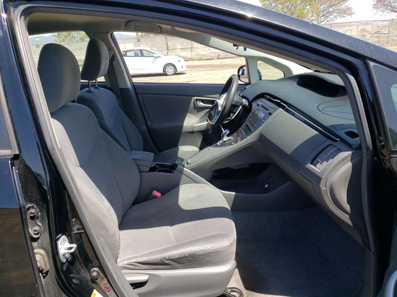 Photo 5 from auction – 2010 TOYOTA PRIUS with VIN JTDKN3DU5A1015078