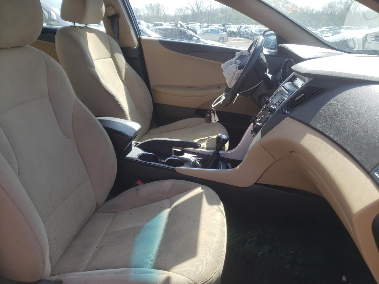 Photo 5 from auction – 2011 HYUNDAI SONATA GLS with VIN 5NPEB4AC8BH211372