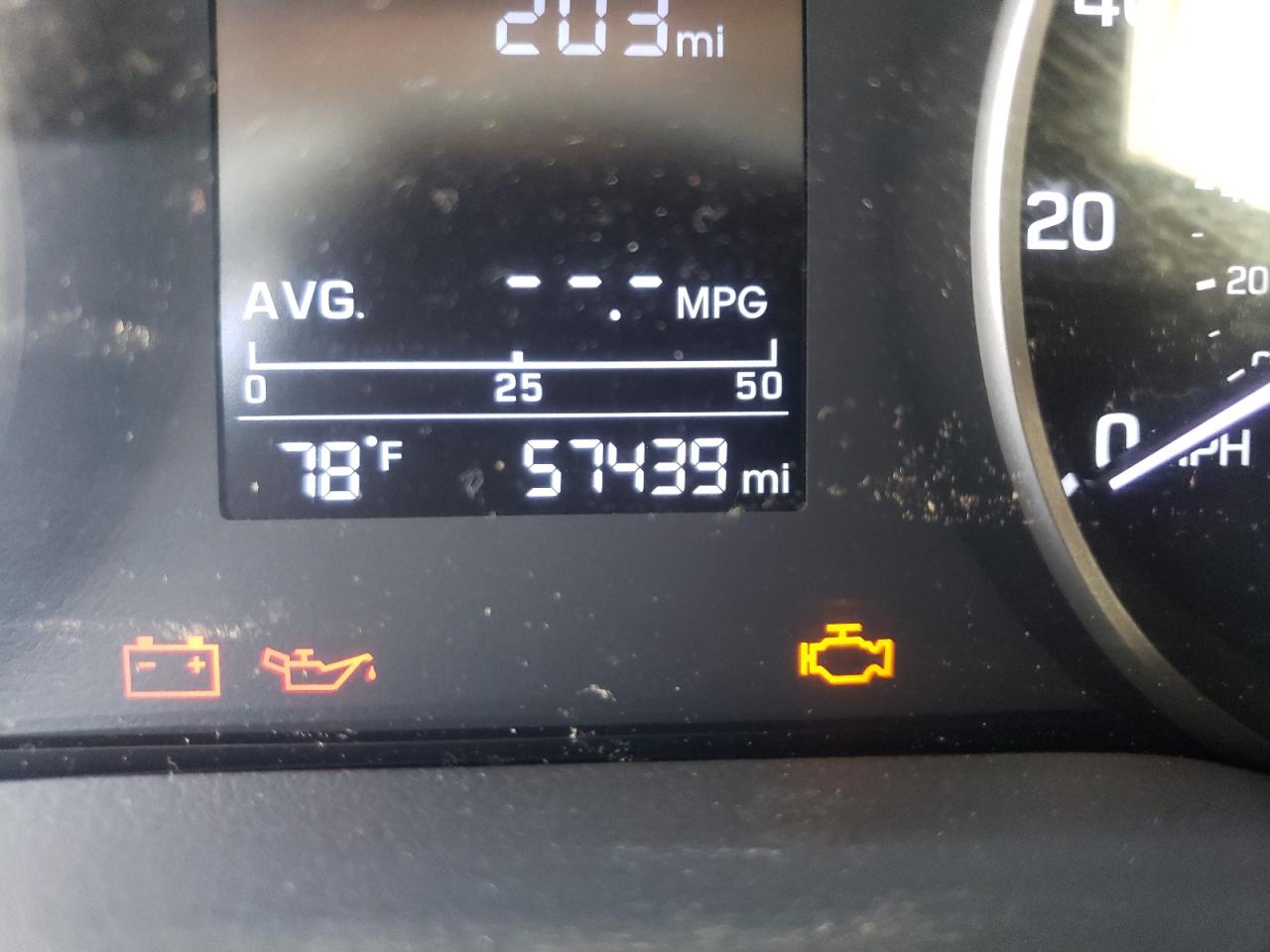Photo 8 from auction – 2017 HYUNDAI ELANTRA SE with VIN 5NPD74LF6HH191801