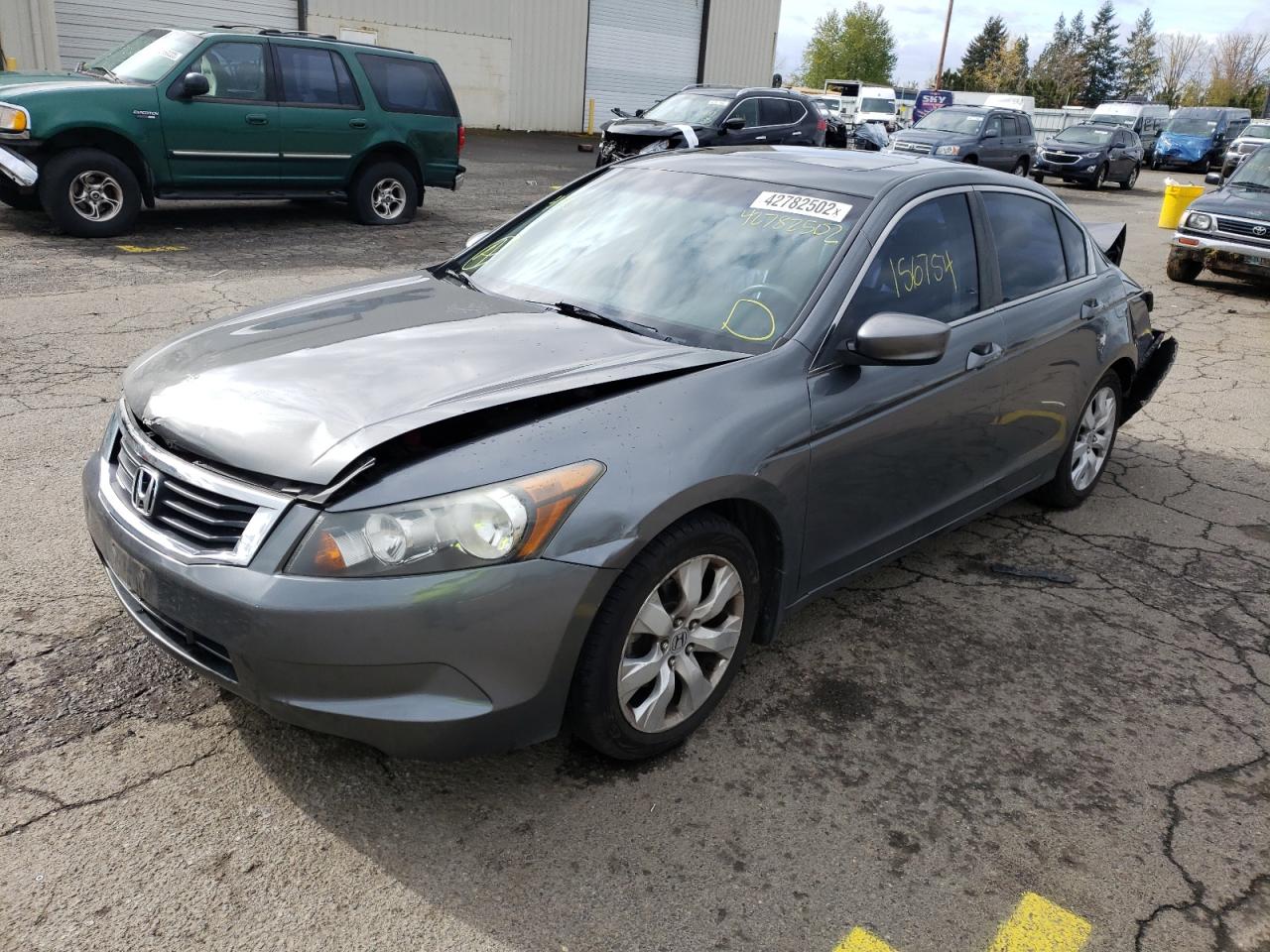 Photo 2 from auction – 2010 HONDA ACCORD EXL with VIN 1HGCP2F84AA083527
