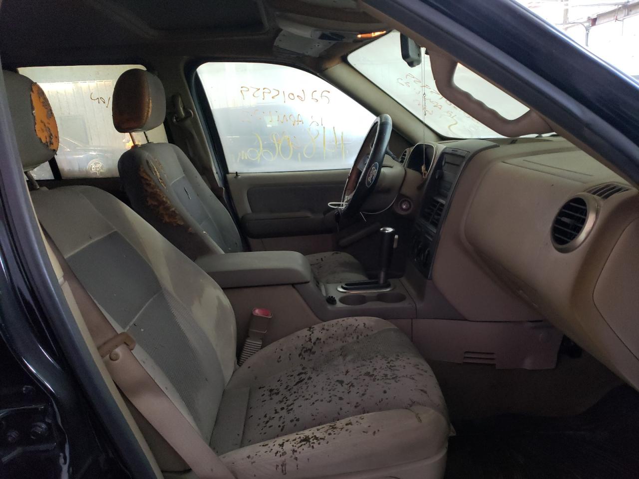 Photo 5 from auction – 2007 FORD EXPLORER X with VIN 1FMEU63E37UB86121