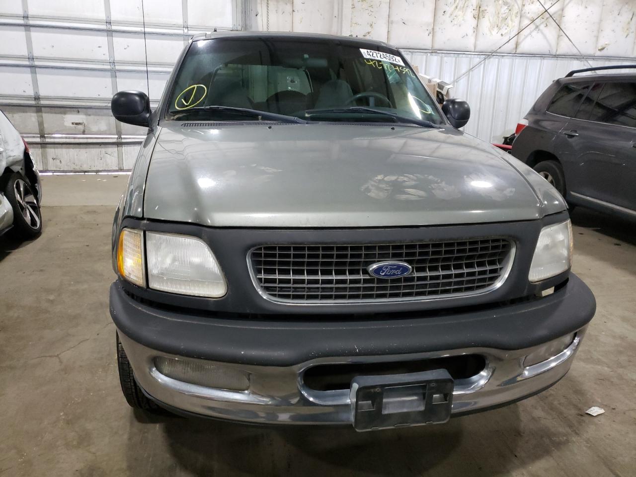 Photo 9 from auction – 1999 FORD EXPEDITION with VIN 1FMRU17L5XLB71199