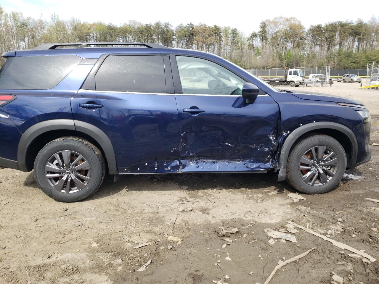 Photo 9 from auction – 2022 NISSAN PATHFINDER with VIN 5N1DR3BA4NC229099