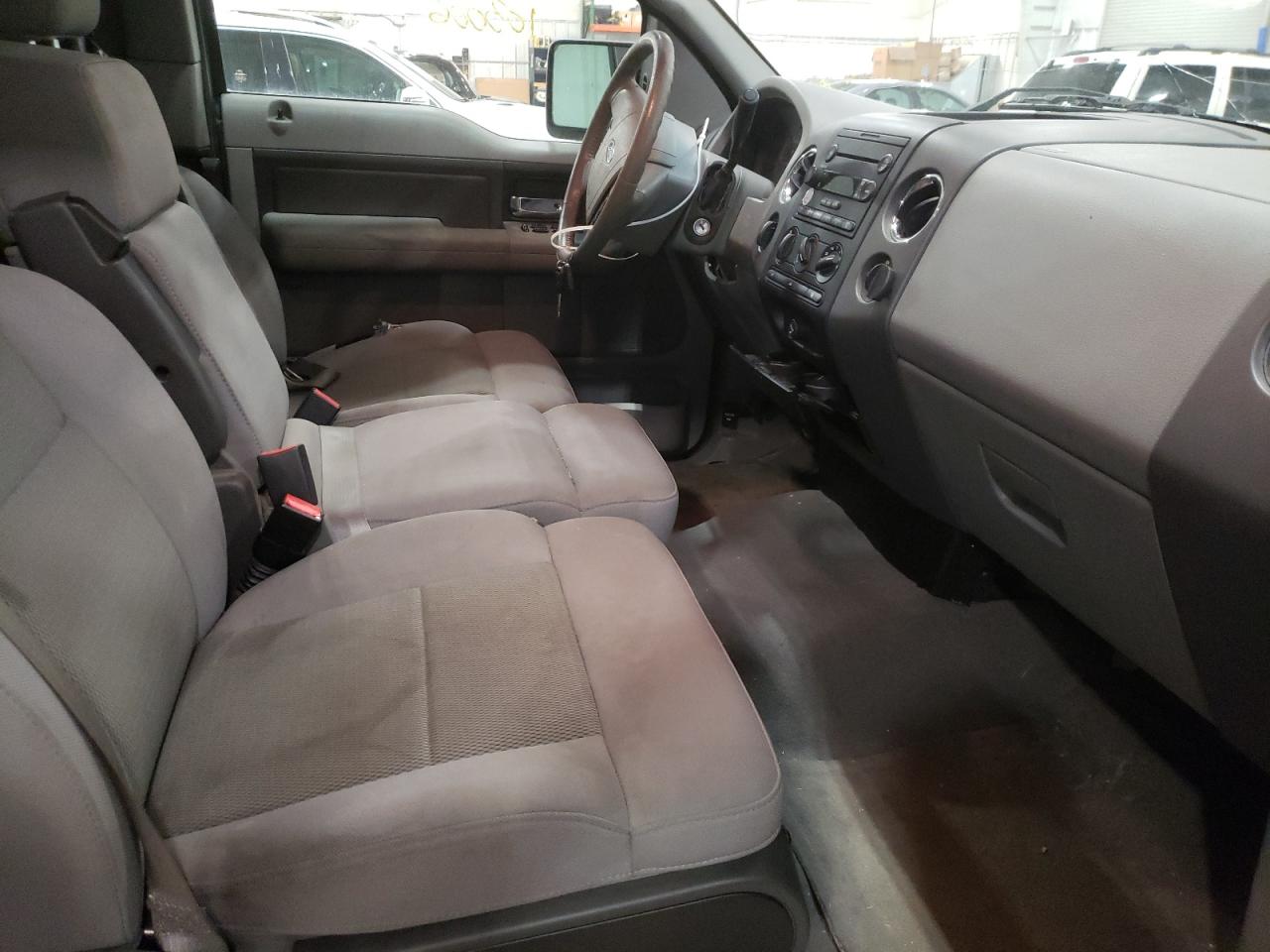 Photo 5 from auction – 2006 FORD F150 with VIN 1FTPX14V96FB02988