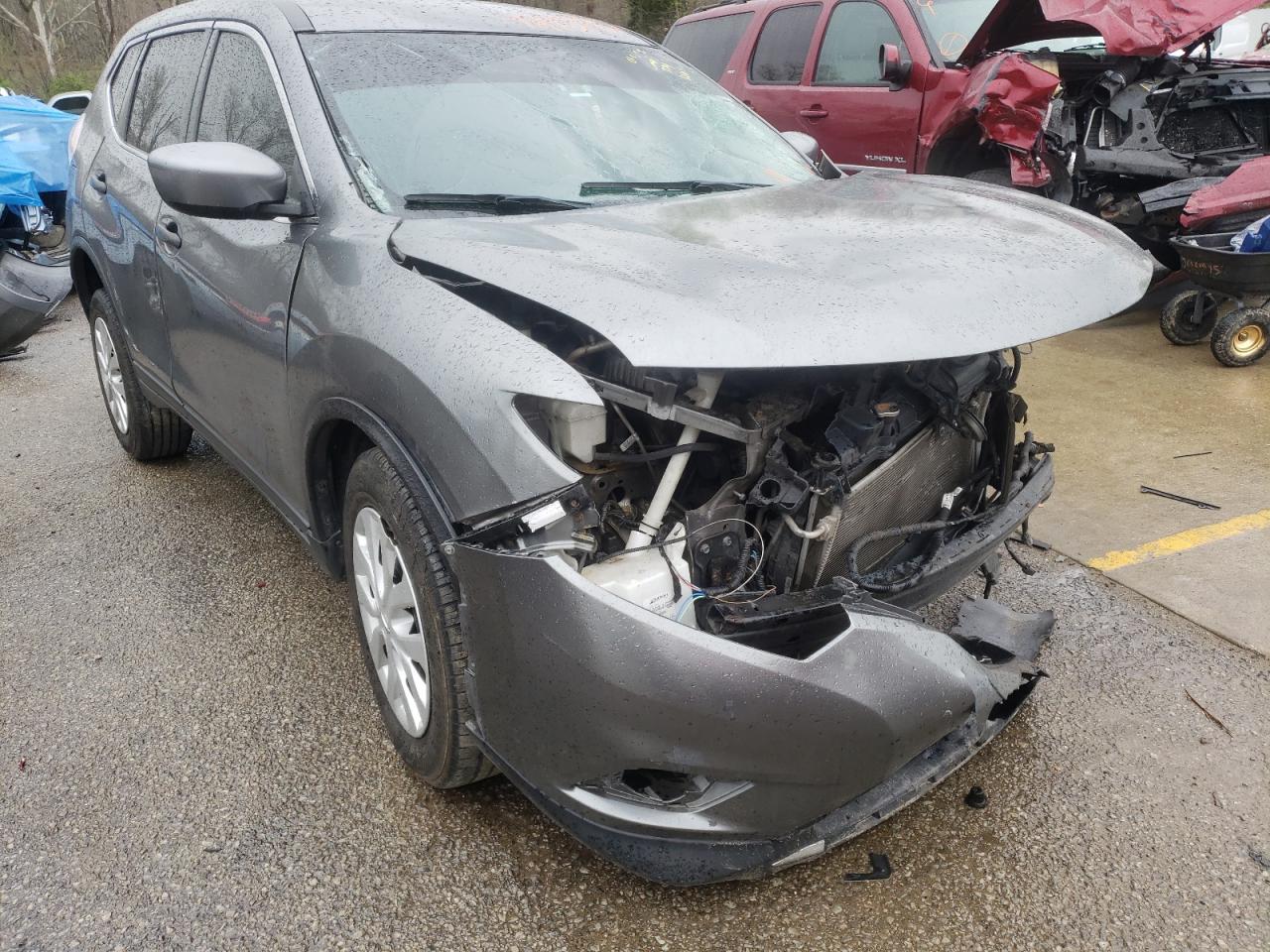 NISSAN ROGUE S 2016 with VIN KNMAT2MV4GP694822 - Photo from auction