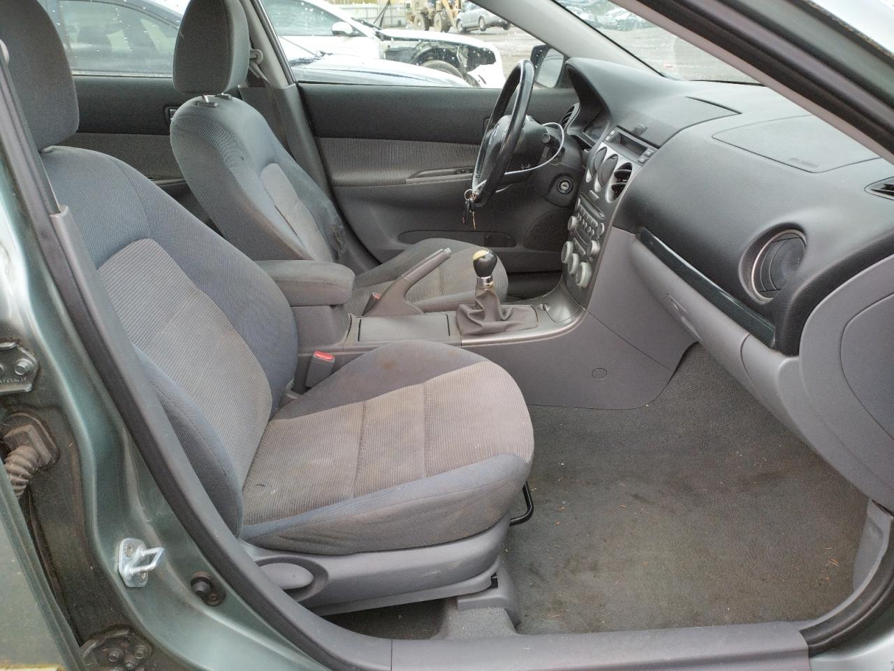 Photo 5 from auction – 2004 MAZDA 6 S with VIN 1YVFP80D145N45764