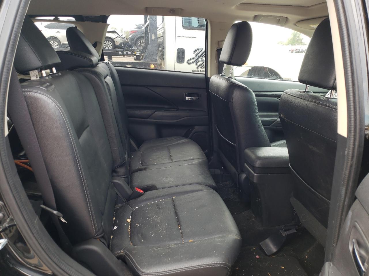 Photo 6 from auction – 2016 MITSUBISHI OUTLANDER with VIN JA4AZ3A36GZ037218
