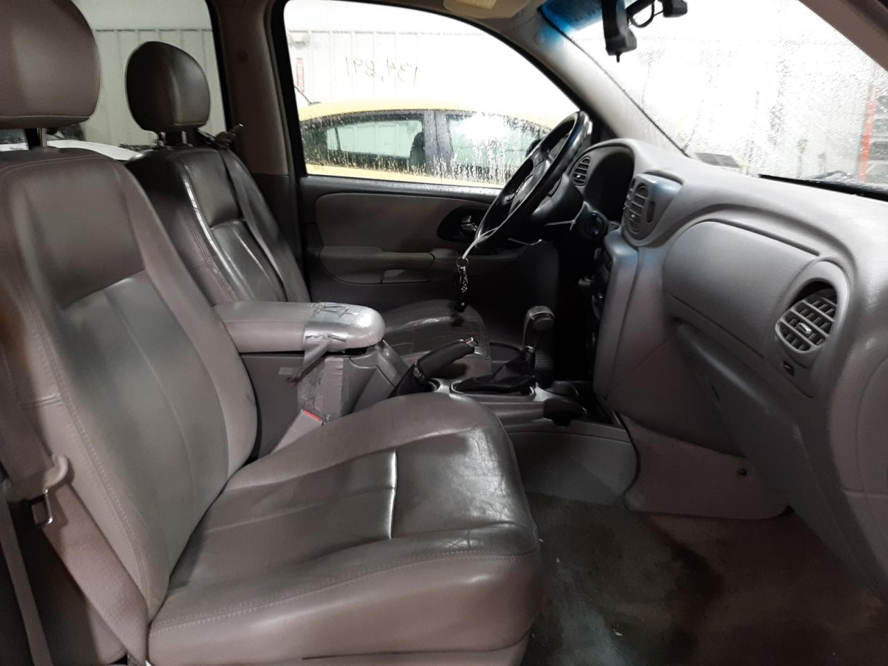 Photo 5 from auction – 2005 CHEVROLET TRAILBLAZE with VIN 1GNET16S856183221