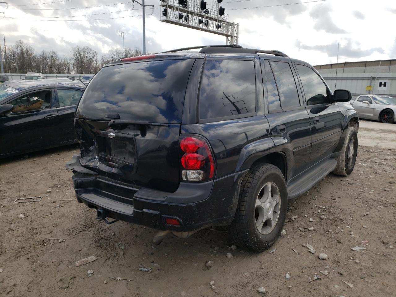 Photo 4 from auction – 2007 CHEVROLET TRAILBLAZE with VIN 1GNDT13S272228177