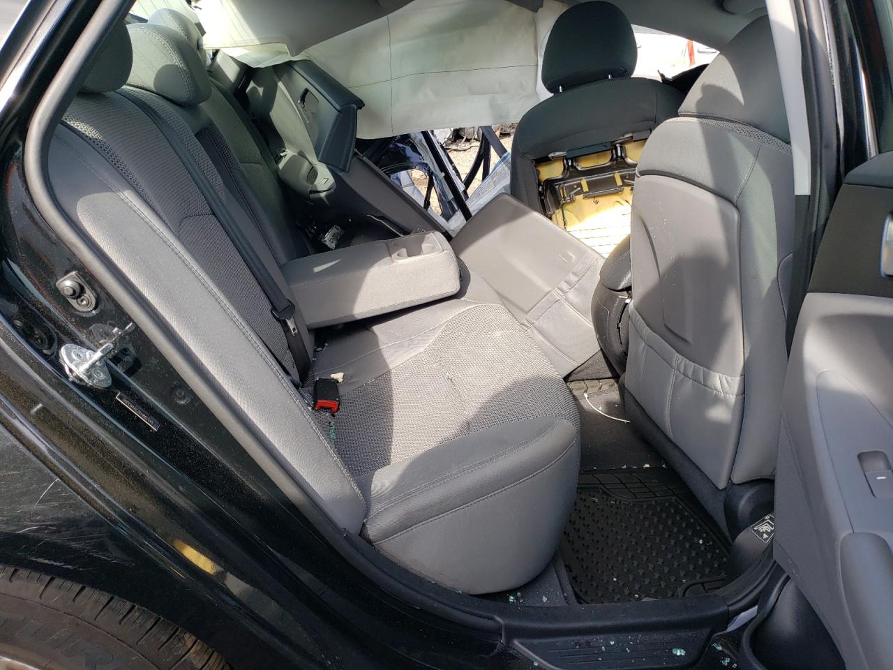 Photo 6 from auction – 2014 HYUNDAI SONATA GLS with VIN 5NPEB4AC2EH862145