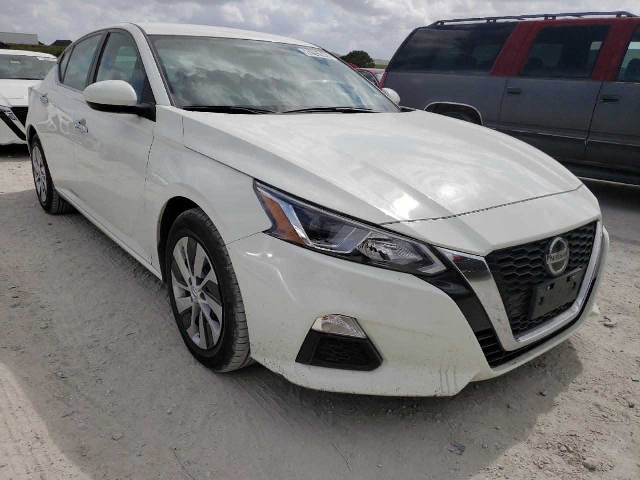 NISSAN ALTIMA S 2020 with VIN 1N4BL4BV1LC206923 - Photo from auction