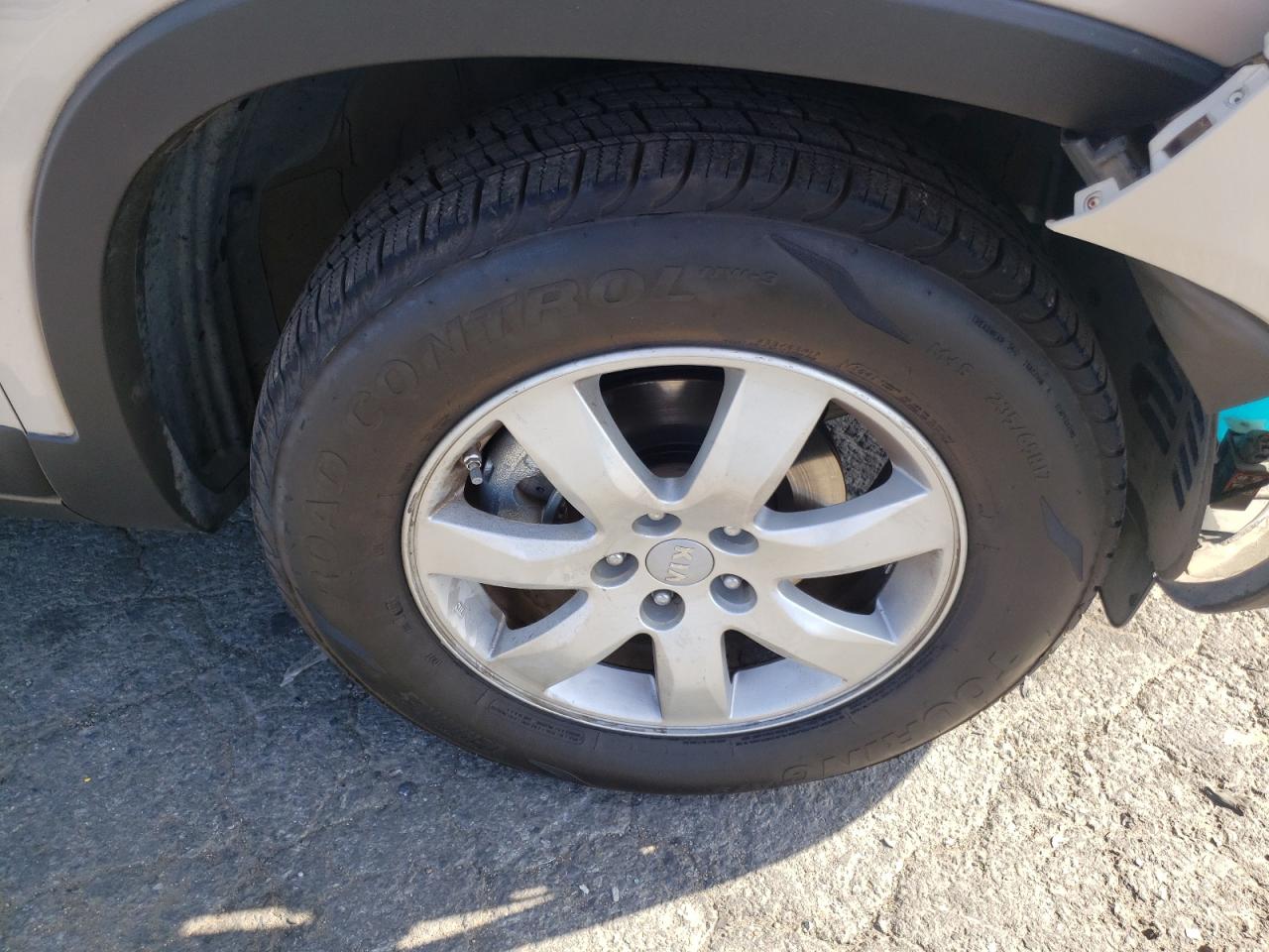 Photo 9 from auction – 2012 KIA SORENTO BA with VIN 5XYKT4A2XCG234054