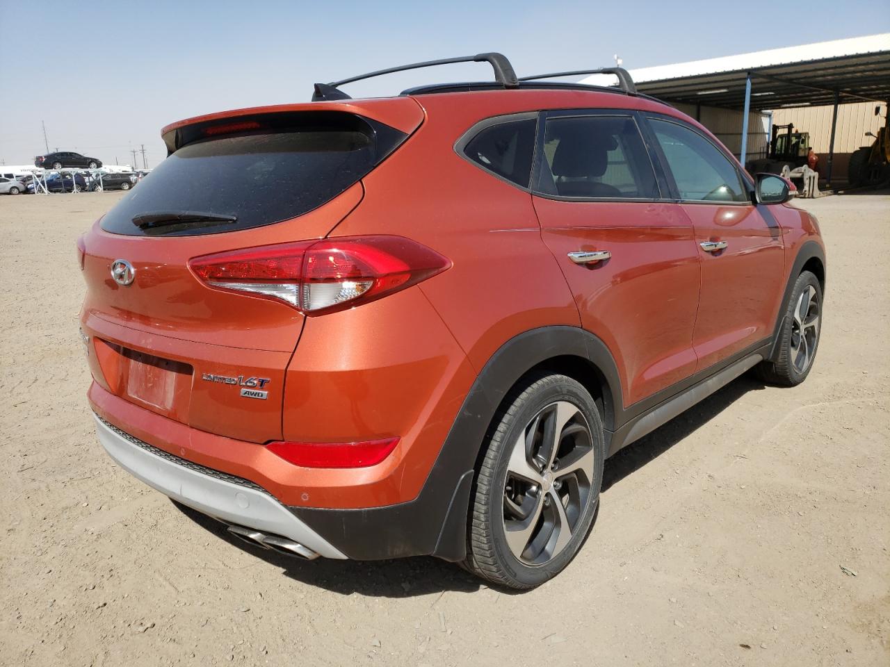 Photo 4 from auction – 2017 HYUNDAI TUCSON LIM with VIN KM8J3CA25HU295769