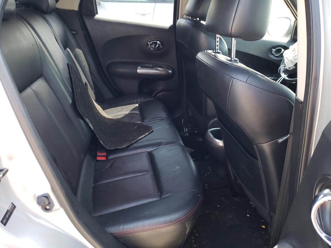 Photo 6 from auction – 2011 NISSAN JUKE S with VIN JN8AF5MR9BT017538