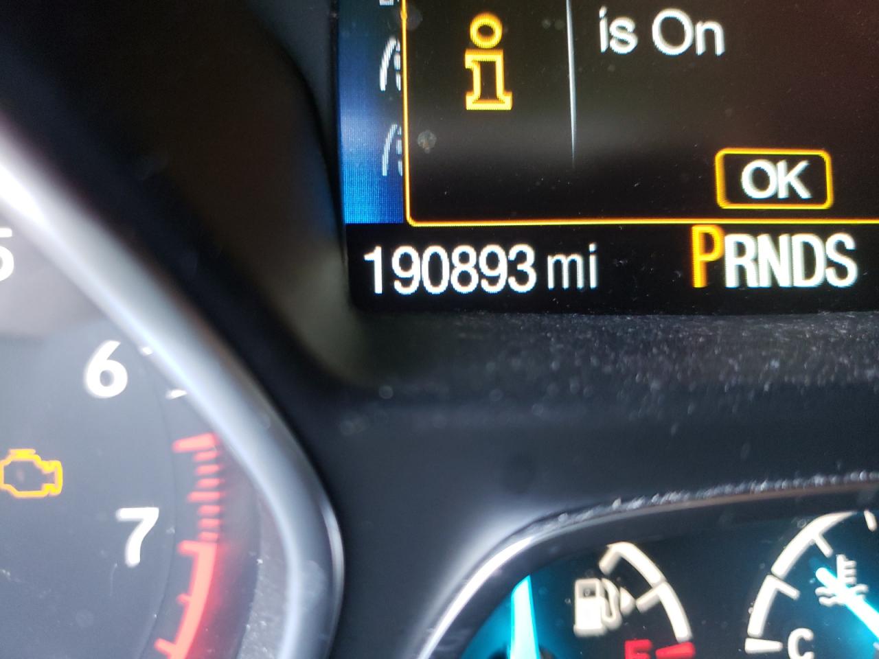 Photo 8 from auction – 2018 FORD ESCAPE SE with VIN 1FMCU0GD9JUC87354