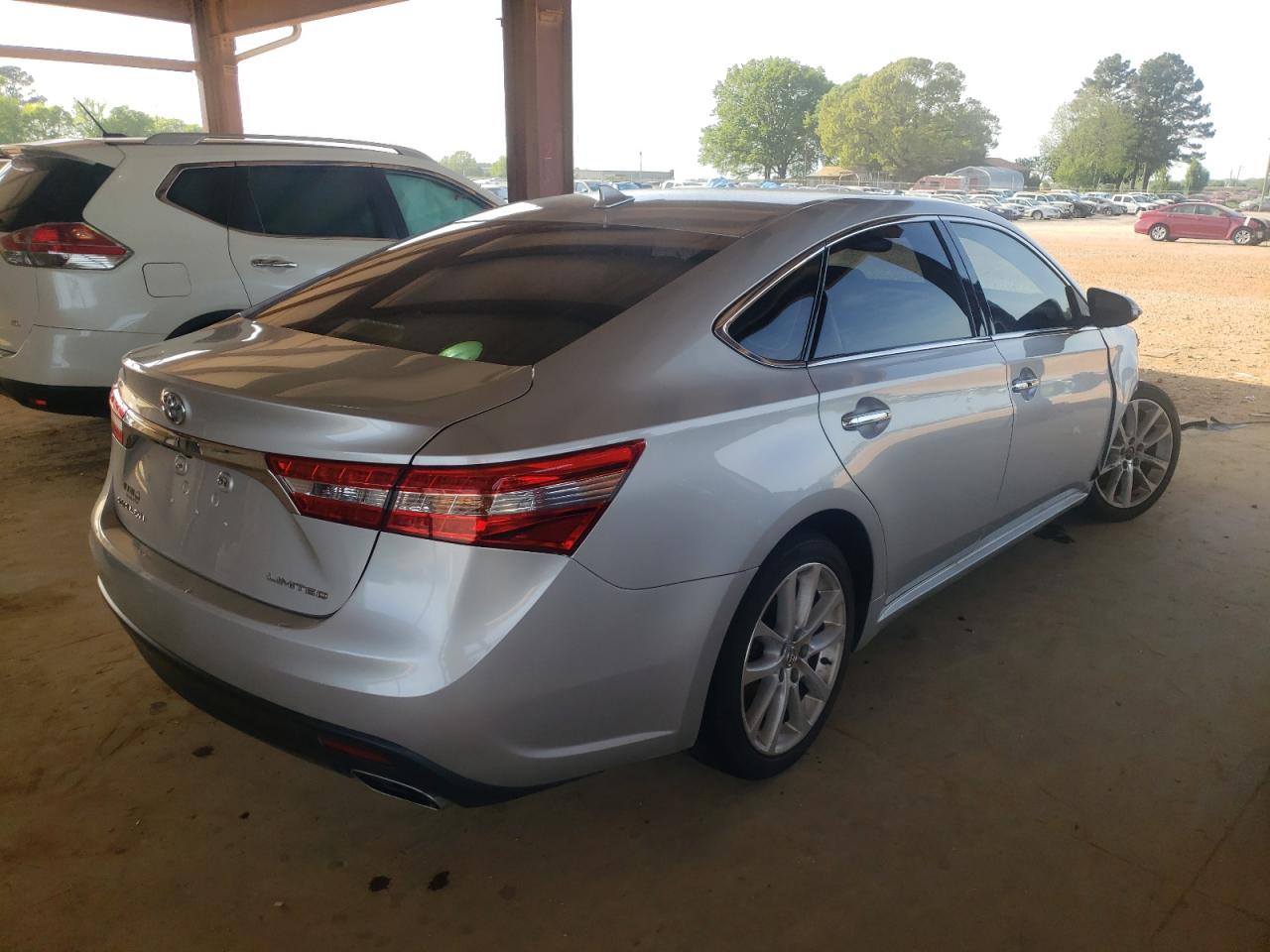 Photo 4 from auction – 2013 TOYOTA AVALON BAS with VIN 4T1BK1EB6DU028110