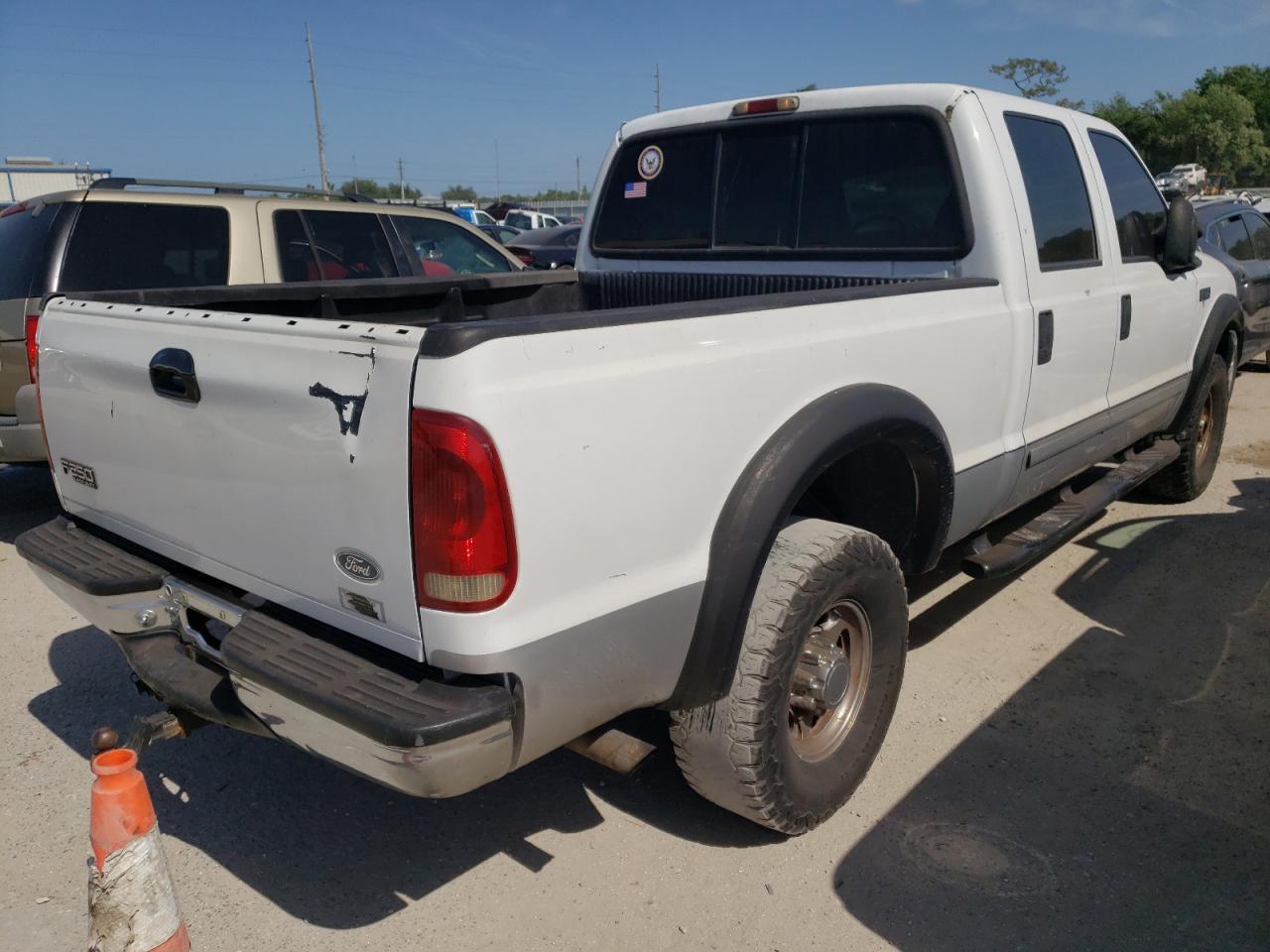 Photo 4 from auction – 2002 FORD F250 SUPER with VIN 1FTNW21LX2EA58339