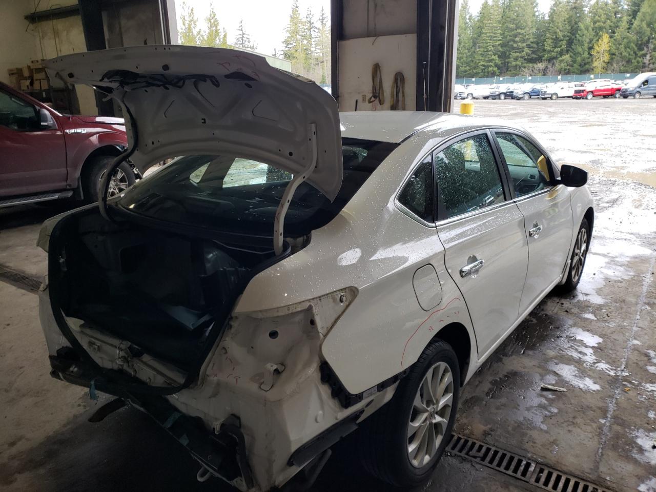 Photo 4 from auction – 2018 NISSAN SENTRA S with VIN 3N1AB7AP1JL661322