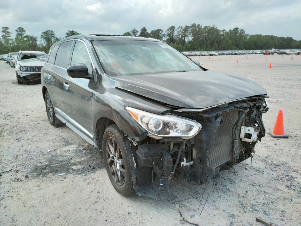 Photo 1 from auction – 2013 INFINITI JX35 with VIN 5N1AL0MN0DC305192