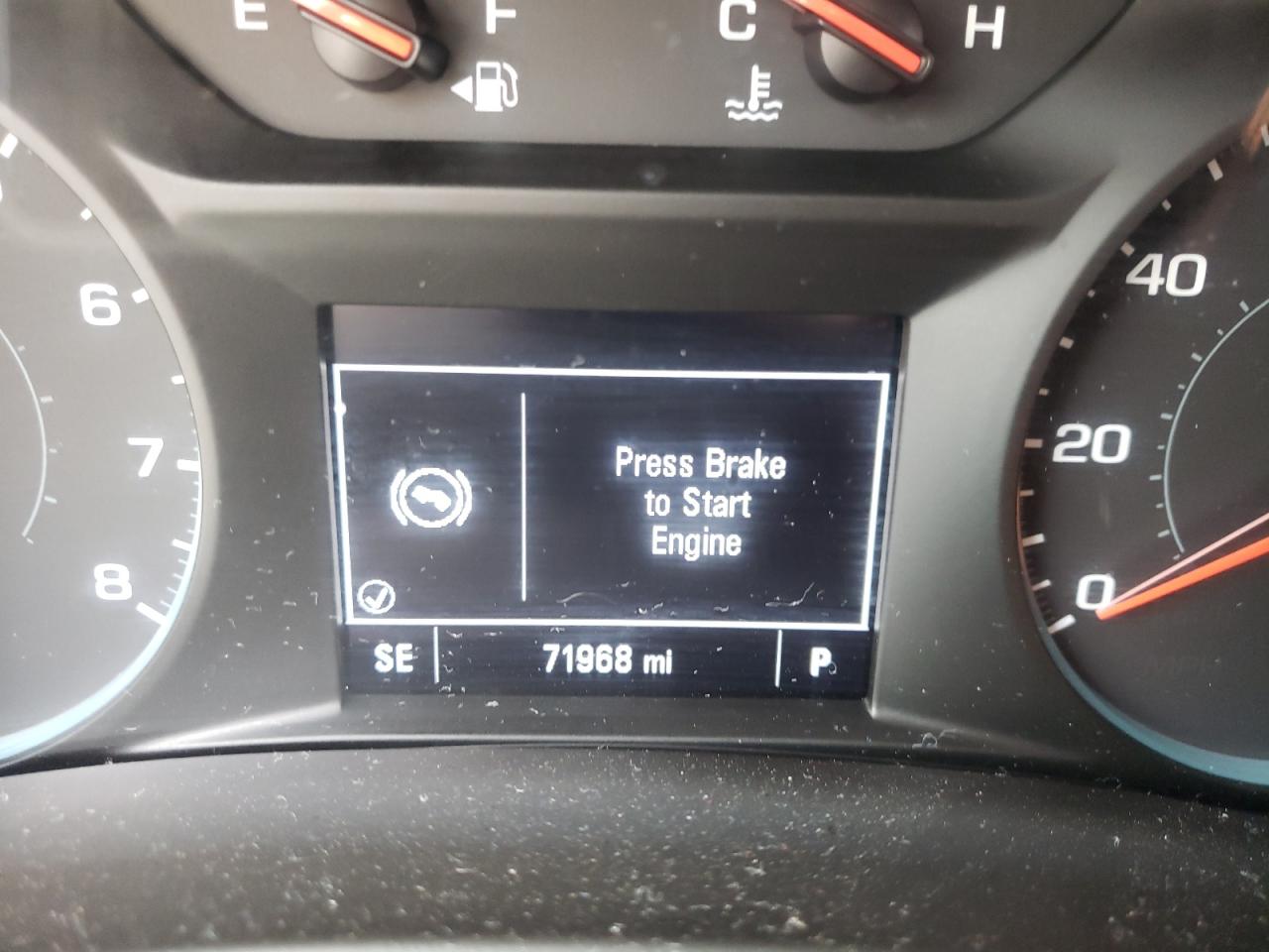 Photo 8 from auction – 2018 CHEVROLET EQUINOX LT with VIN 2GNAXSEV6J6256062