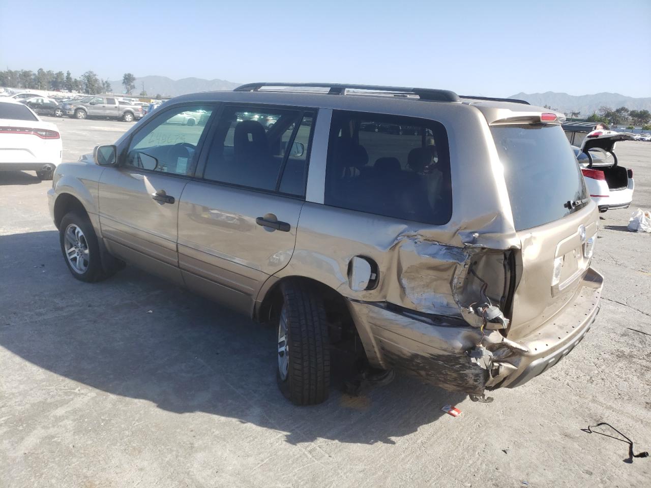 Photo 3 from auction – 2003 HONDA PILOT EX with VIN 2HKYF18433H519288