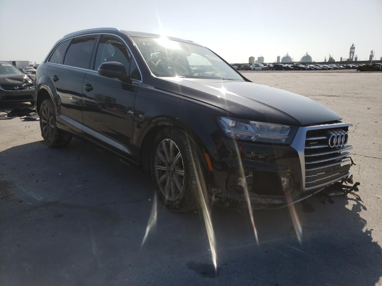 AUDI Q7 PRESTIG 2018 with VIN WA1VAAF76JD030718 - Photo from auction