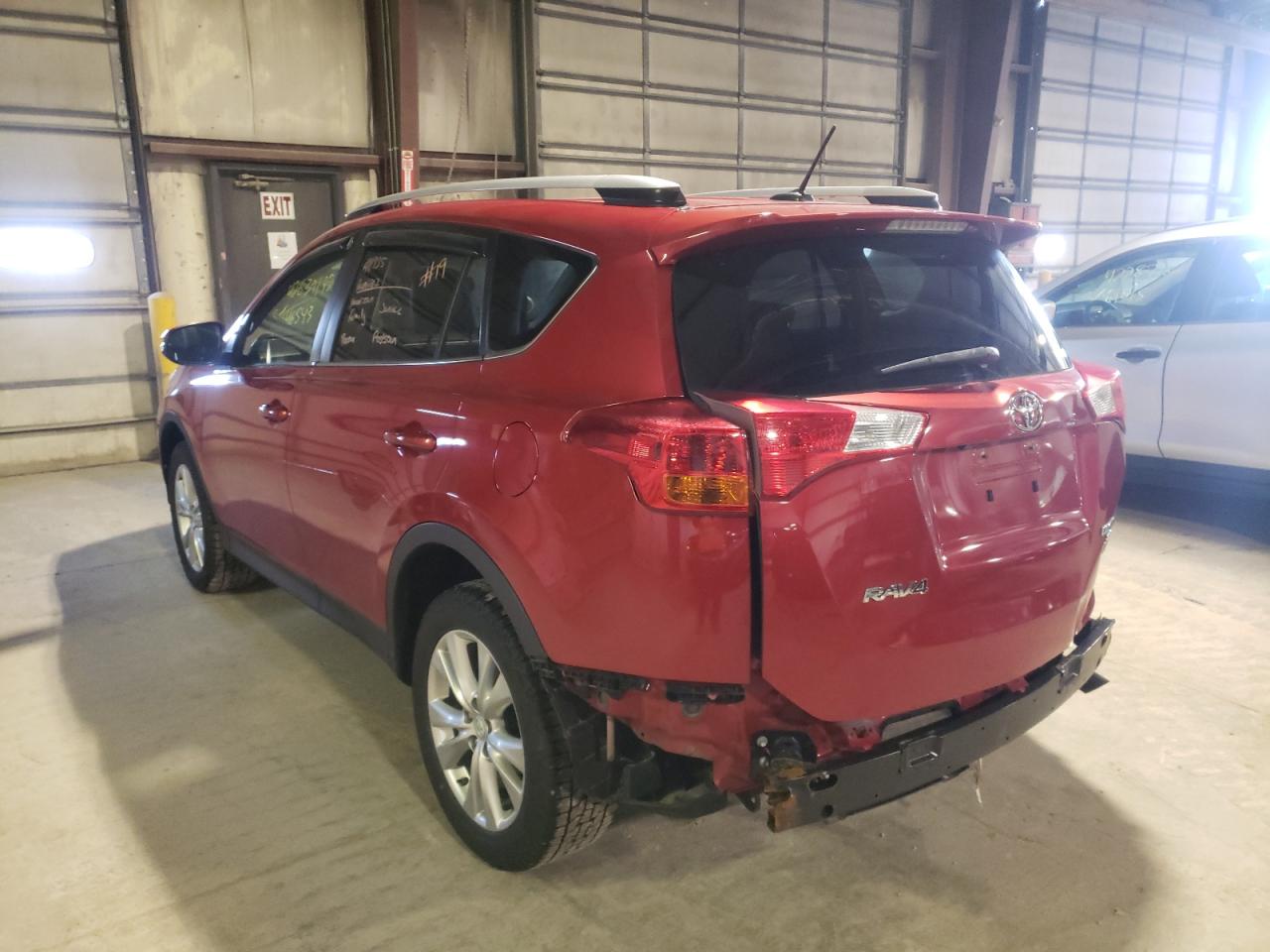 Photo 3 from auction – 2015 TOYOTA RAV4 LIMIT with VIN JTMDFREV8FD110997
