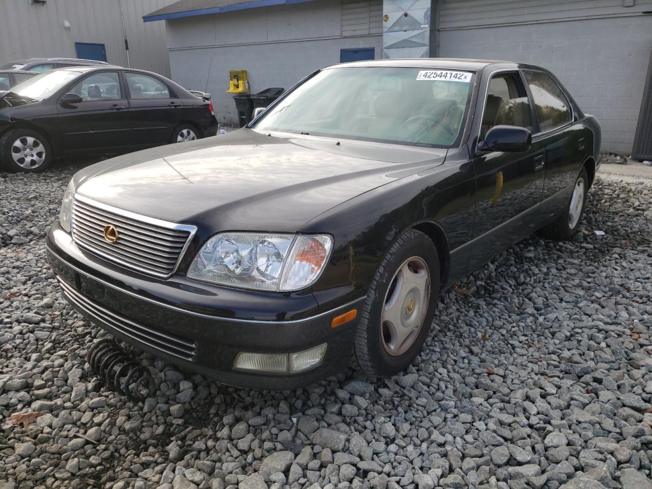Zdjęcie 2 z aukcji – 1998 LEXUS LS 400 z VIN JT8BH28F4W0116041
