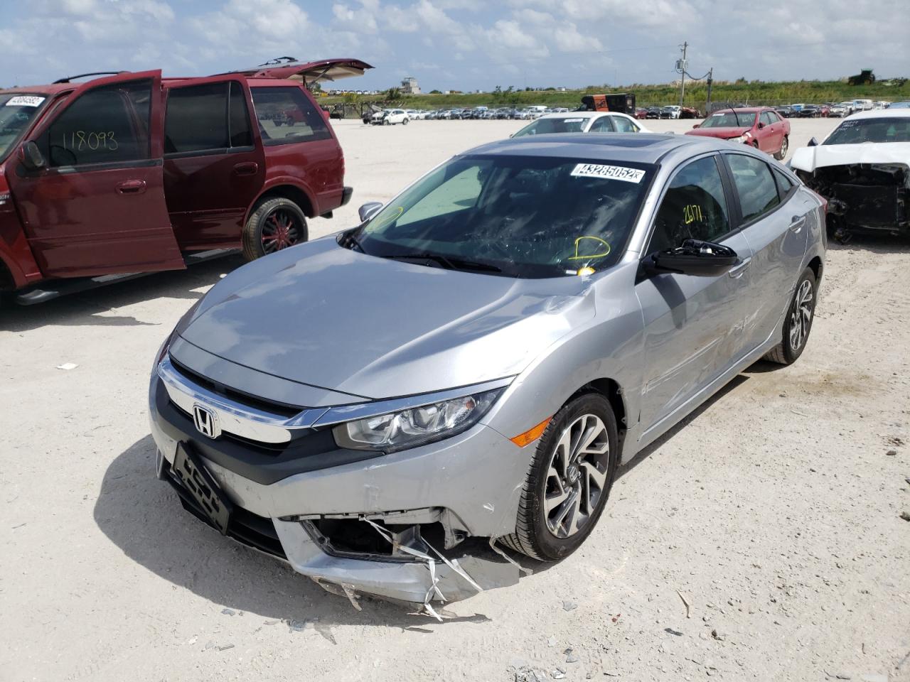 Photo 2 from auction – 2018 HONDA CIVIC EX with VIN 2HGFC2F78JH547792