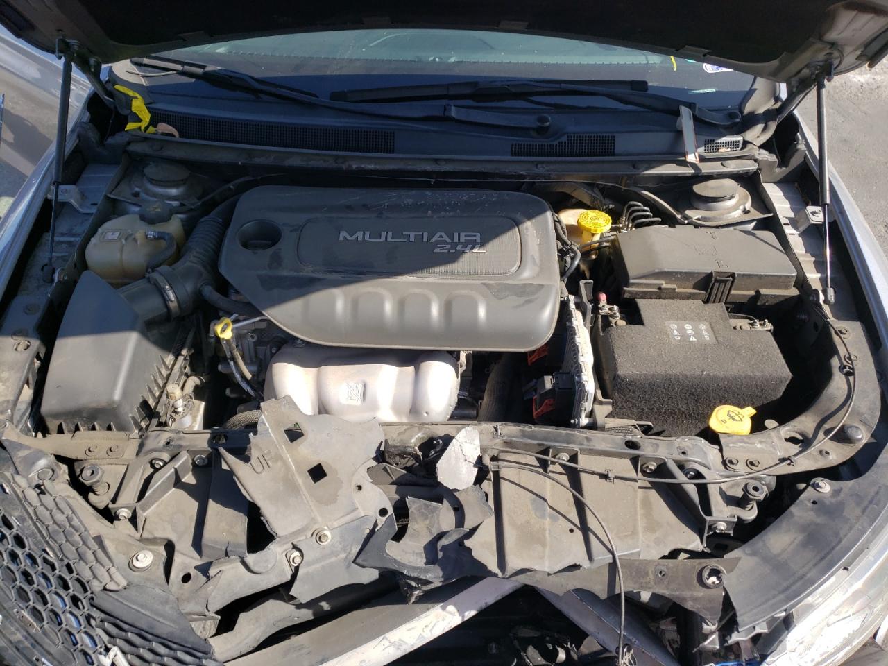 Photo 7 from auction – 2016 CHRYSLER 200 LIMITE with VIN 1C3CCCAB2GN175860